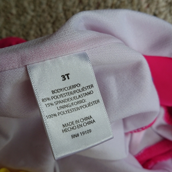 Peppa Pig Ruffled One-Piece Swimsuit Size 3T - Picture 11 of 12